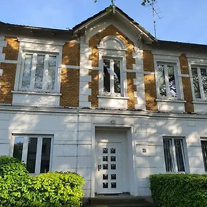 Apartment Wohnen In Der Buergermeistervilla Hamburg